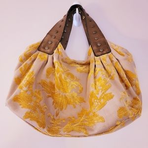 • BOHO VELVET HOBO CARPET BAG •